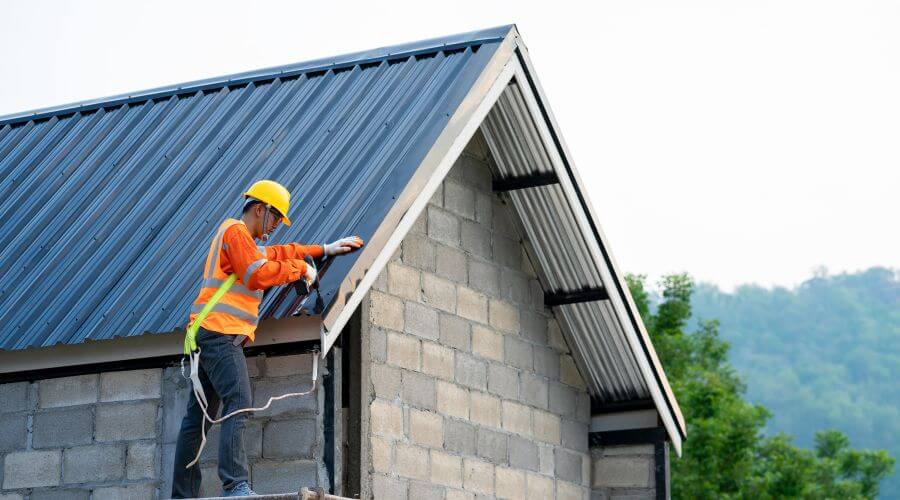 Professional gutter cleaning in Bon Secour, AL